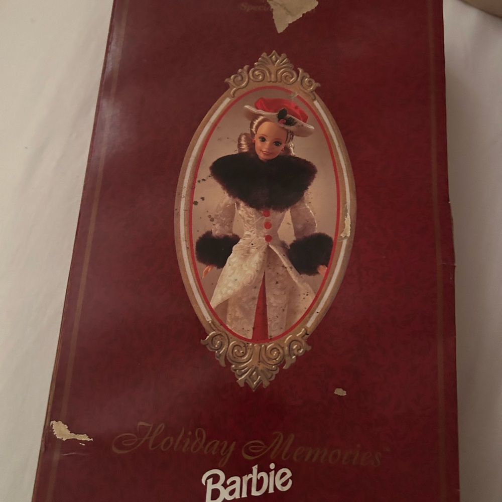 Holiday Memories Barbie 1995